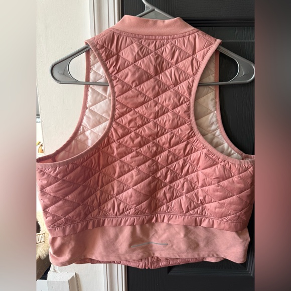 Nike Women's Aerolayer Blush Pink Running Quilted Vest - Picture 5 of 7